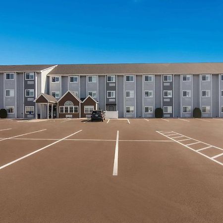 Sleep Inn & Suites Clarion, Pa Near I-80 Exterior foto